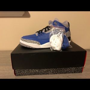 Jordan 3 Retro OG Varsity Royal